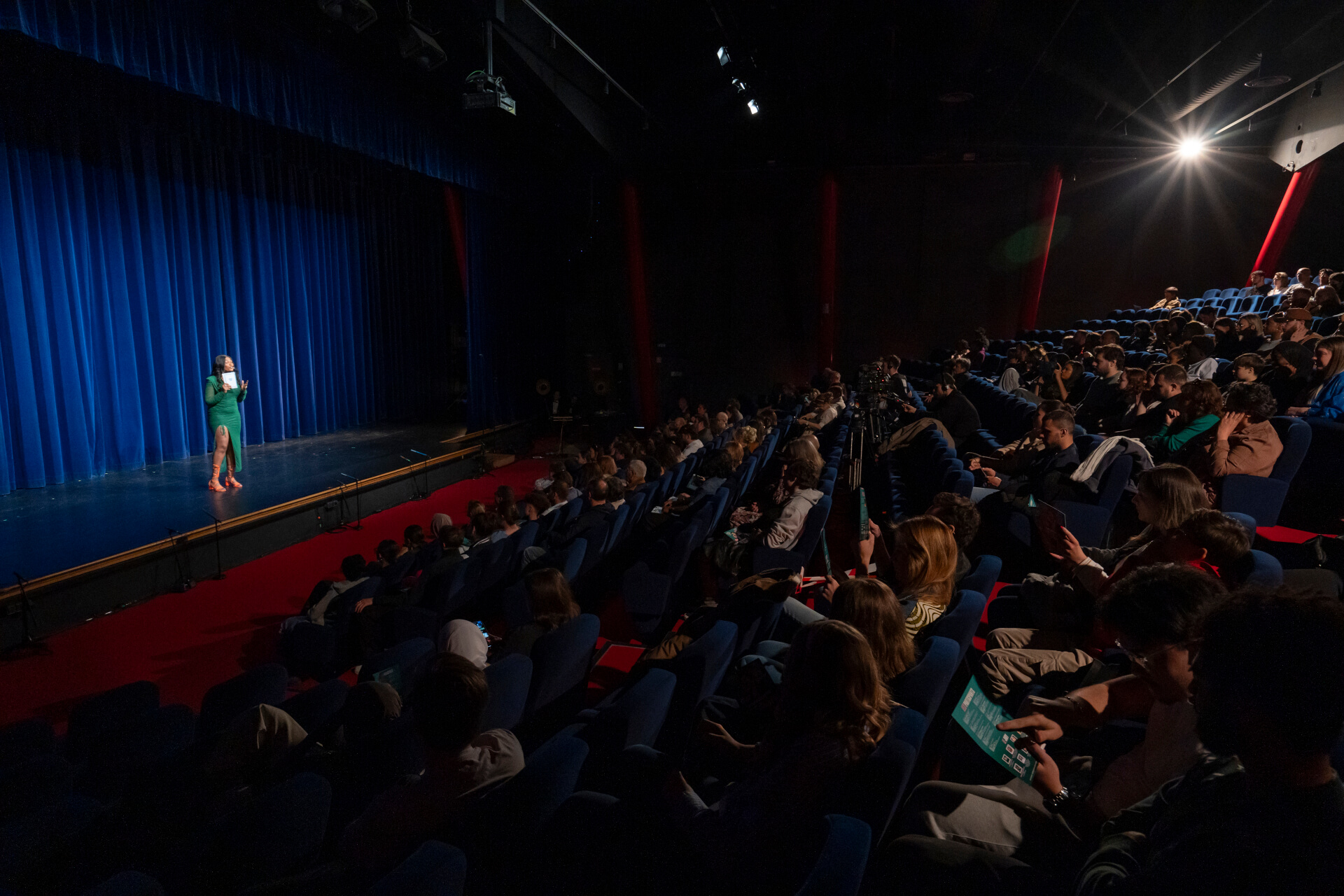 Apprentiscène à l'espace Saint-Louis de Cergy, le 10 avril 2025, pour la soirée spéciale CY Alliance. 
