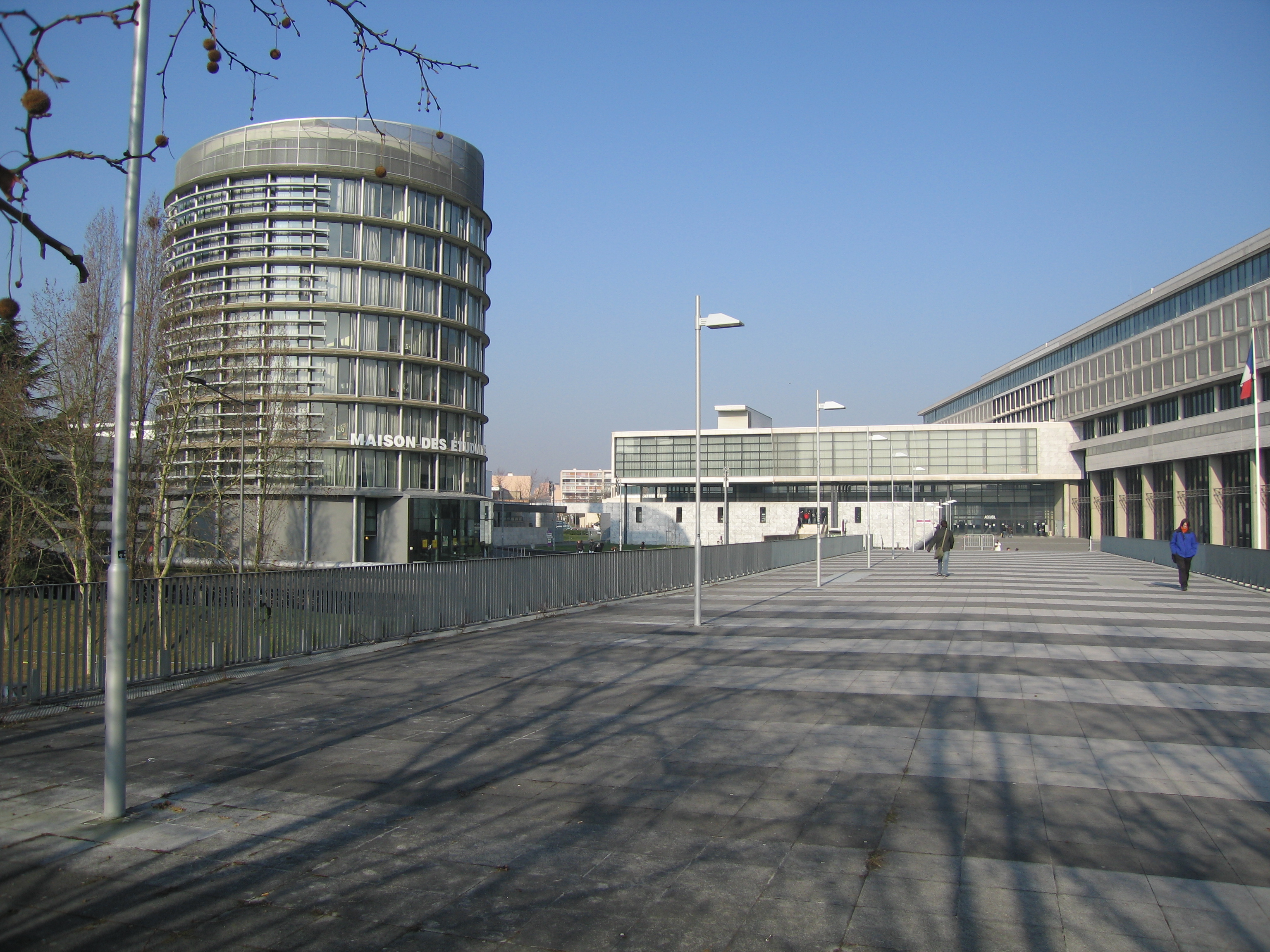 CY Cergy Paris Université