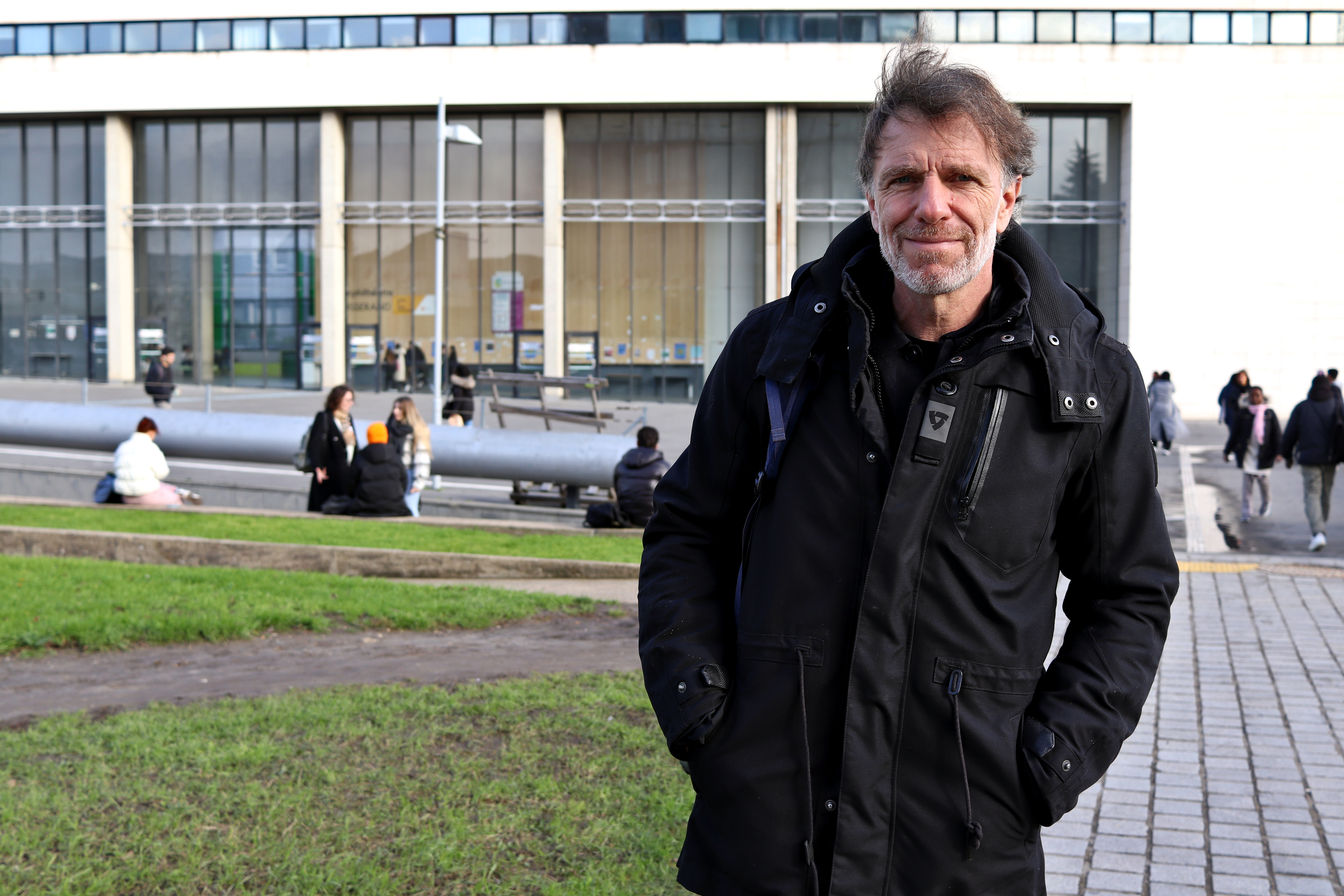 Professeur en géosciences, Ronan Hébert pilote la vice-présidence transition à CY Cergy Paris Université depuis 2023.