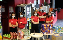 L'association LED distribue des paniers repas pour les étudiants