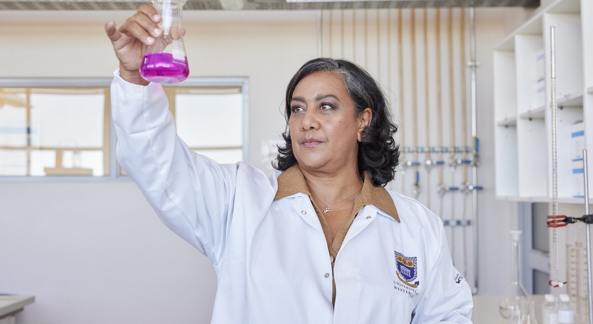 Priscilla Baker récompensée du prix international L’Oréal-UNESCO Pour les Femmes et la Science