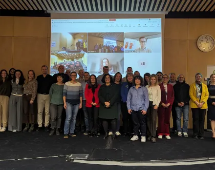 Photo de groupe des participants à la journée de recherche autour du projet MOBICCON-PRO